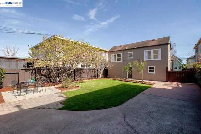 1321 Pearl St, Alameda, CA 94501