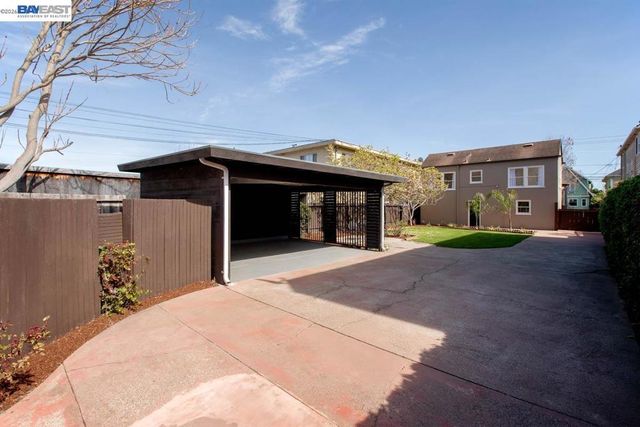 1321 Pearl St, Alameda, CA 94501