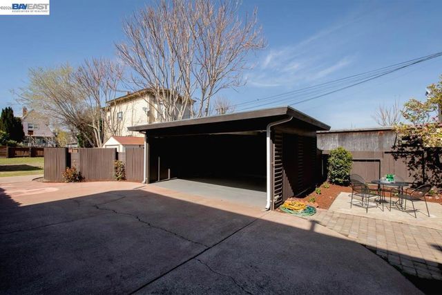 1321 Pearl St, Alameda, CA 94501