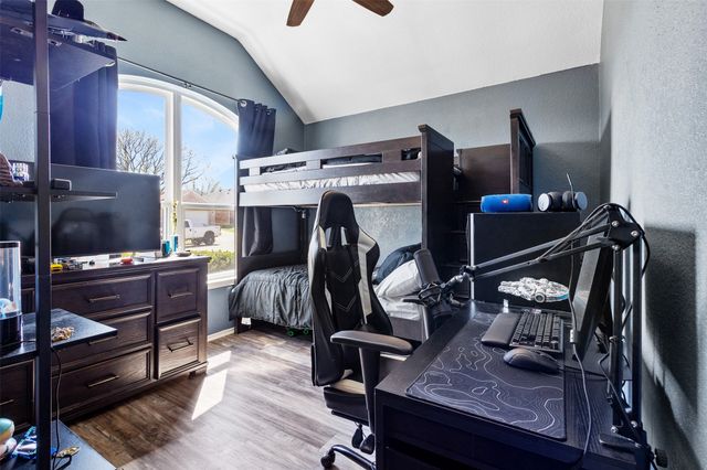 1004 Grand National Boulevard, Fort Worth, TX 76179