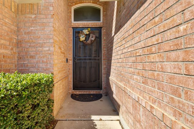 1004 Grand National Boulevard, Fort Worth, TX 76179