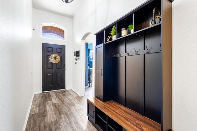 1004 Grand National Boulevard, Fort Worth, TX 76179