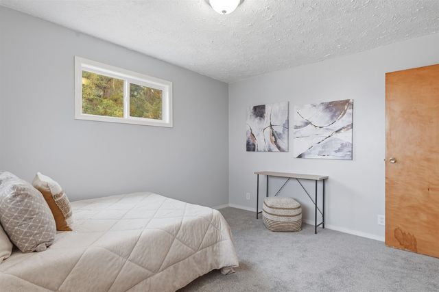 17307 N Little Spokane River Dr, Colbert, WA 99005