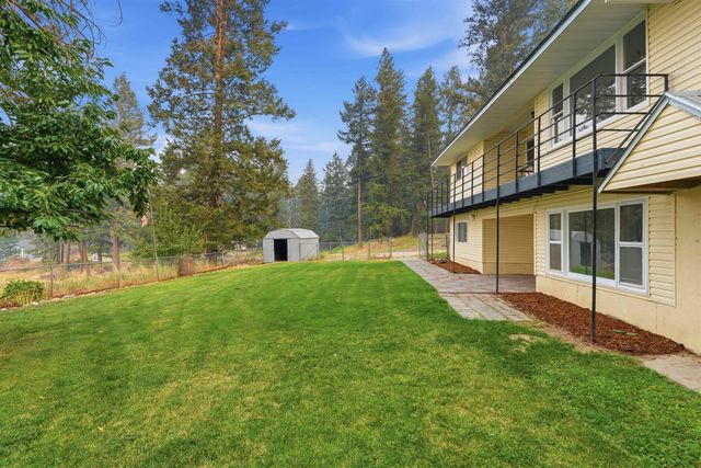 17307 N Little Spokane River Dr, Colbert, WA 99005
