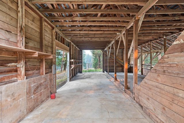 17307 N Little Spokane River Dr, Colbert, WA 99005
