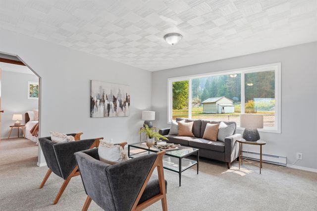 17307 N Little Spokane River Dr, Colbert, WA 99005