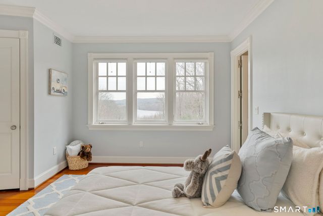 5 Viewpoint Lane, Ellington, CT 06029