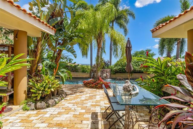 13 MIRADOR NE 13, Rio Grande, PR 00745