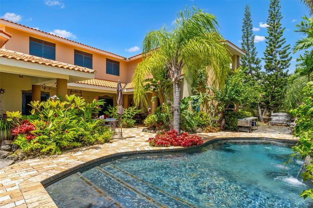 13 MIRADOR NE 13, Rio Grande, PR 00745