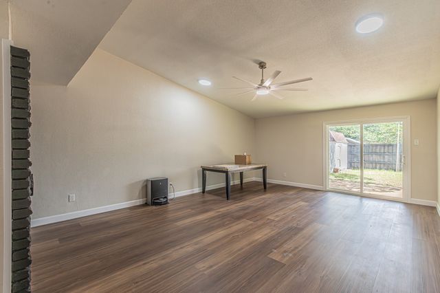 1214 Winterwood Drive, Lewisville, TX 75067