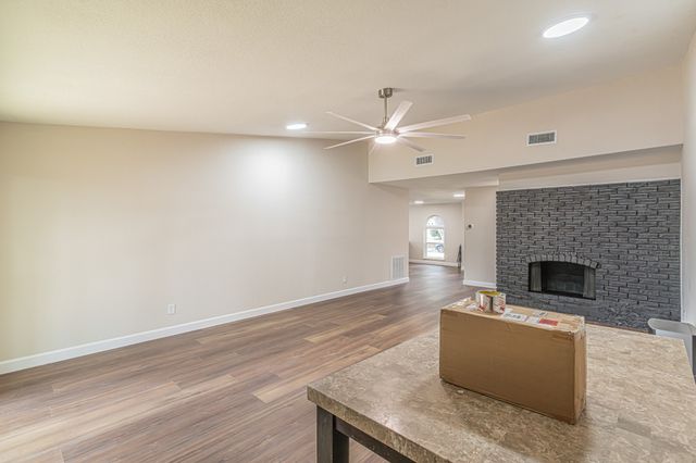 1214 Winterwood Drive, Lewisville, TX 75067