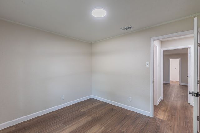 1214 Winterwood Drive, Lewisville, TX 75067