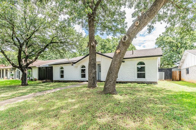 1214 Winterwood Drive, Lewisville, TX 75067
