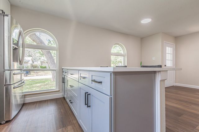 1214 Winterwood Drive, Lewisville, TX 75067