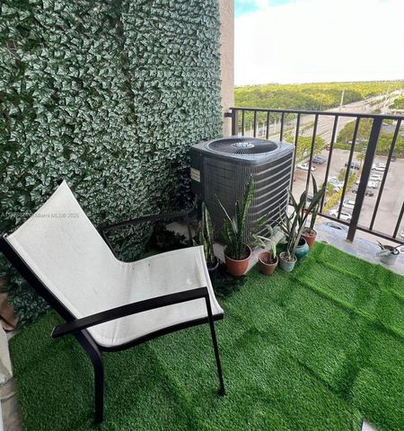 2903 N Miami Beach Blvd 1003, North Miami Beach, FL 33160