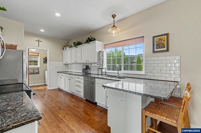 2113 Goldfinch Av SE, Stayton, OR 97383