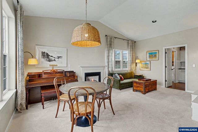 2113 Goldfinch Av SE, Stayton, OR 97383