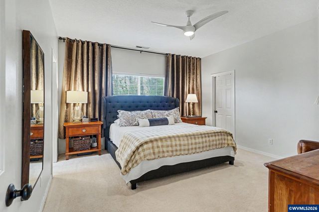 2113 Goldfinch Av SE, Stayton, OR 97383