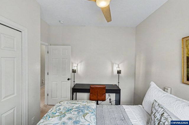 2113 Goldfinch Av SE, Stayton, OR 97383