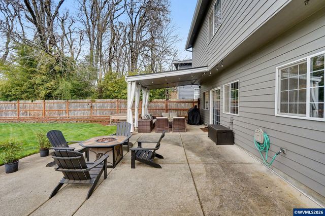 2113 Goldfinch Av SE, Stayton, OR 97383