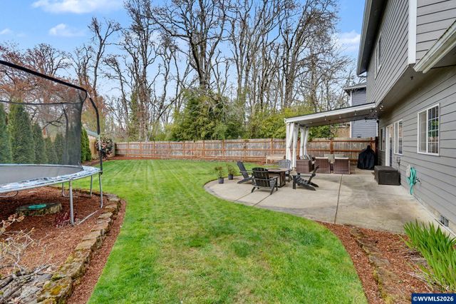 2113 Goldfinch Av SE, Stayton, OR 97383