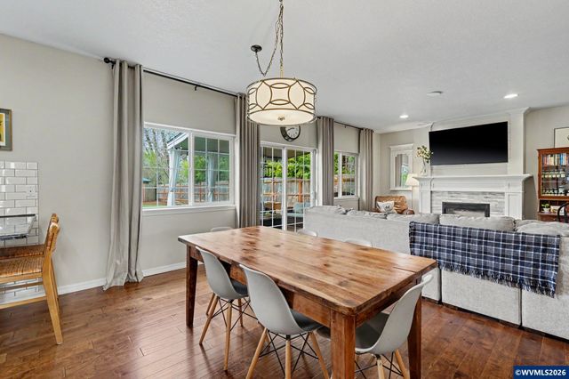 2113 Goldfinch Av SE, Stayton, OR 97383