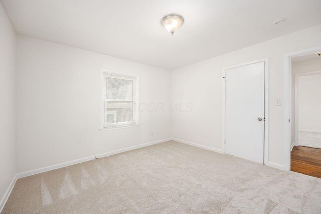 112 Howard Avenue, Worthington, OH 43085