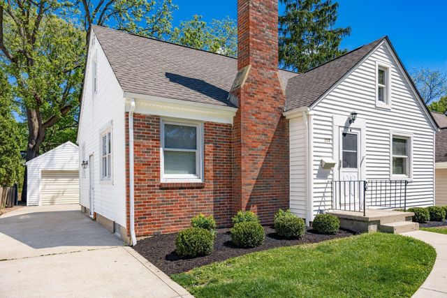 112 Howard Avenue, Worthington, OH 43085