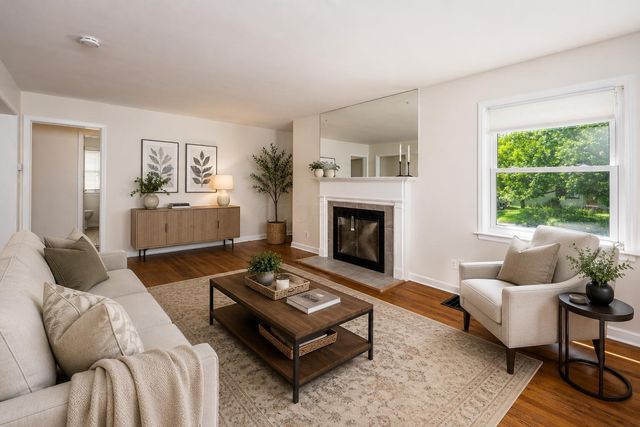 112 Howard Avenue, Worthington, OH 43085