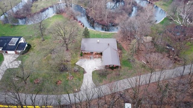 70506 Sunrise Drive, Edwardsburg, MI 49112