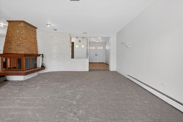 70506 Sunrise Drive, Edwardsburg, MI 49112