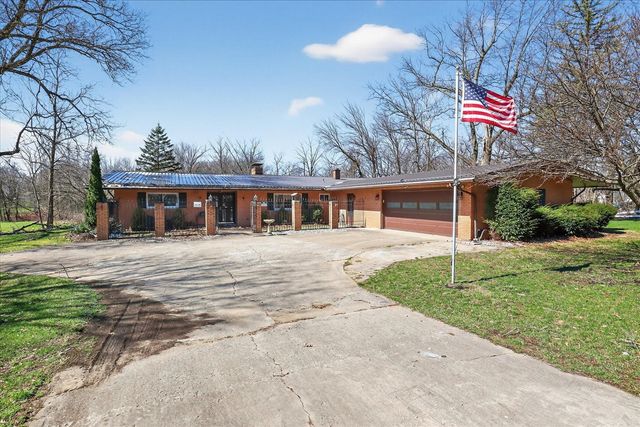 70506 Sunrise Drive, Edwardsburg, MI 49112