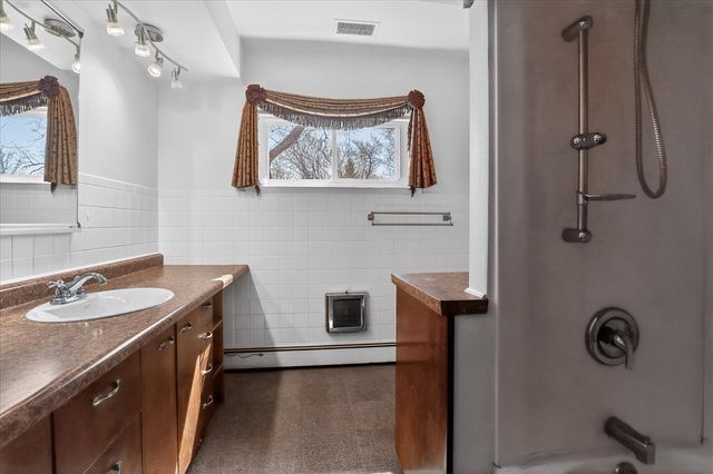 70506 Sunrise Drive, Edwardsburg, MI 49112