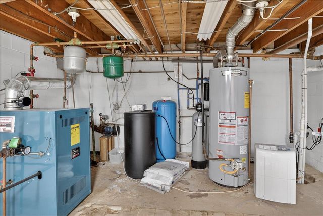 70506 Sunrise Drive, Edwardsburg, MI 49112