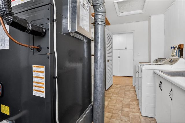 70506 Sunrise Drive, Edwardsburg, MI 49112