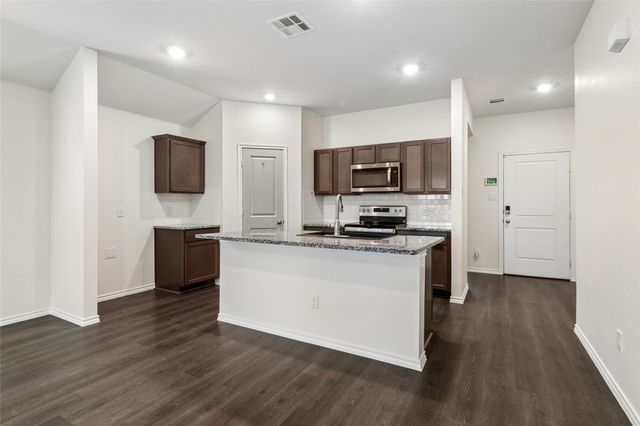 4351 Pyramid Drive, Forney, TX 75126