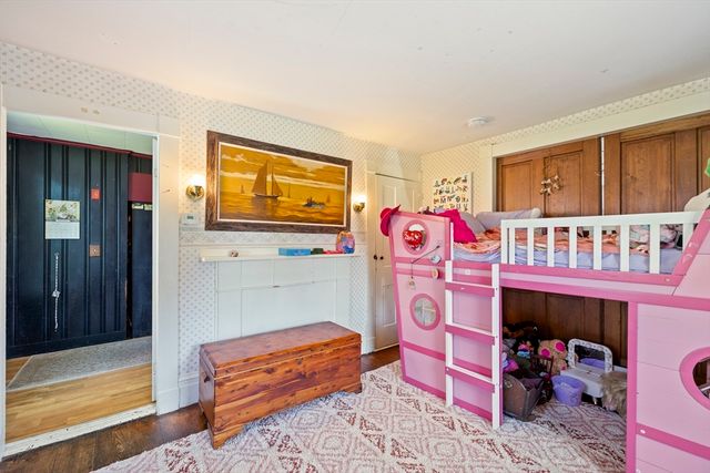 291 N Main St, North Brookfield, MA 01535
