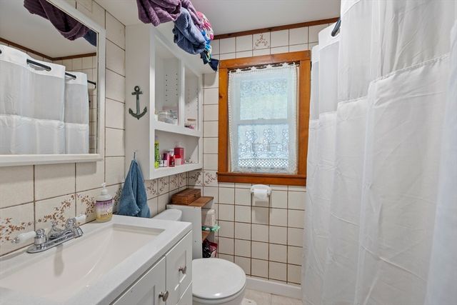 291 N Main St, North Brookfield, MA 01535