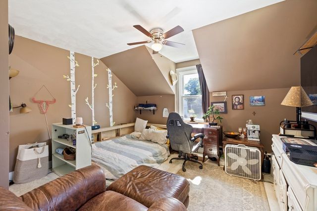 291 N Main St, North Brookfield, MA 01535