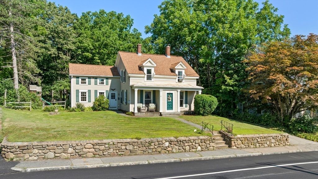 291 N Main St, North Brookfield, MA 01535