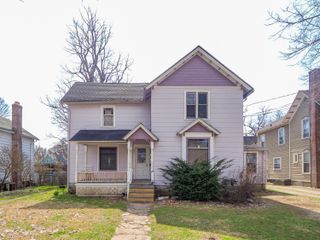 731 Village Street, Kalamazoo City, MI 49008