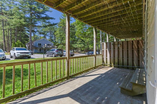 70 Cape Drive APT 8B, Mashpee, MA 02649