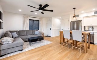 1 Anchorage way 1101, Freeport, NY 11520