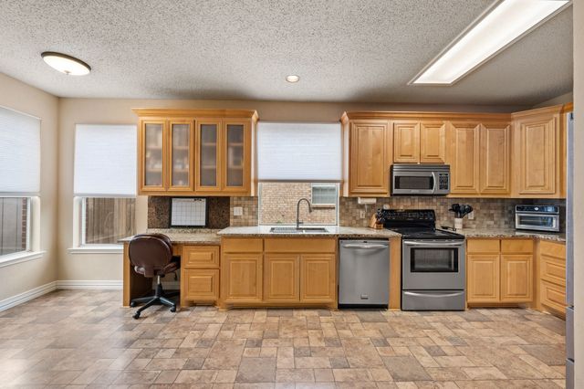 308 Foreman Drive, Euless, TX 76039