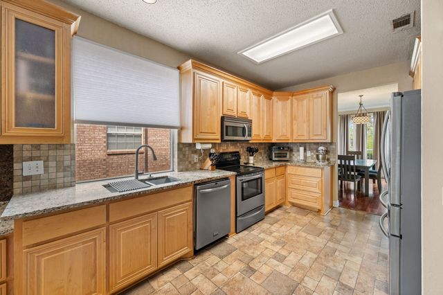 308 Foreman Drive, Euless, TX 76039