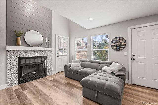 932 S Dearborn Way 11, Aurora, CO 80012