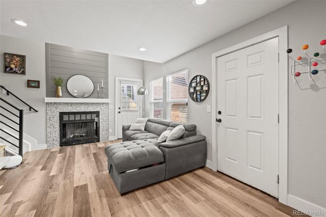 932 S Dearborn Way 11, Aurora, CO 80012