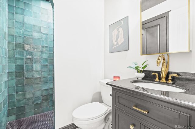 932 S Dearborn Way 11, Aurora, CO 80012