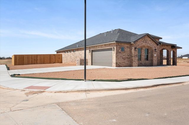 3213 Tractor Avenue, Wolfforth, TX 79382
