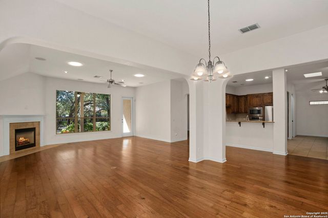 130 Grassmarket, San Antonio, TX 78259